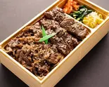 名物焼きしゃぶカルビと壺漬け熟成牛ハラミ弁当（炭火焼肉と韓国料理カンテイポウ）