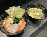 野菜畑ラーメン (並)（長尾屋 すすきの店）