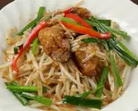 カキとニラ炒め Oyster and Leek Stir-Fry（星宿飯店 浦安駅前店）