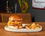 W Bacon Cheese(Wベーコンチーズ)+フライドポテト（Bros. burger）