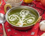ほうれん草チキン Saag Chicken（アジアンダイニングレストラン＆バー ニューサティ）