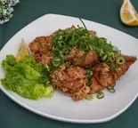 ネギ塩からあげ(中盛)8個入り Welsh Onion ＆ Salt Fried Chicken (Regular) Includes 8 Pieces（大分からあげ わん 武庫之荘駅前店）