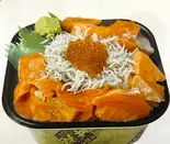 サーモンいくらシラス丼（千美 丼丸 東川口店）