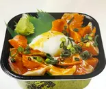 サーモンユッケ丼（千美 丼丸 東川口店）
