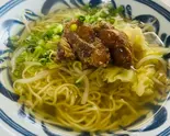 あごだしらーめん(鹿児島産 黒豚軟骨チャーシュー入り)（和風な らーめん うまし）