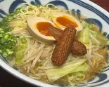 あごだしらーめん(味玉、さつま揚げ入り)（和風な らーめん うまし）