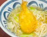 あごだしふぐ天らーめん（和風な らーめん うまし）
