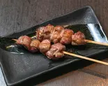 炭火焼ラム串 2本(塩)/ Charcoal-Grilled Lamb Skewers (2 pcs / Salt)（炭火BULL鶏 小田急相模原店）