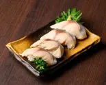 〆サバの握り 4貫（海鮮陶板居酒屋 赤の雅）