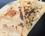 サクサクドライバナナのチョコくれーぷDried banana and chocolate crepe（甘味処くれーぷ よって屋）