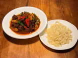 大盘鸡刀削面(中份)/ダーバンジー刀削面(中盛)(天山見・西北本場料理店・刀削麺(HalalaFood))
