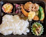 エビフライ&唐揚げ弁当(やまだん家)