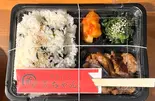 カルビ弁当（やきにく荒ちゃん）