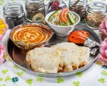 チーズナンセット Chease Nan Set(選べるカレー1品+チーズナン+サラダ+タンドリー)(インドネパール料理ファミリーキッチン)