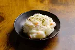 ポテトサラダ(100g)Potato salad (100g)（【おにぎりと豚汁】明治屋～白楽店～）