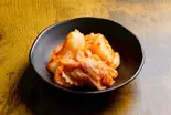ピリ辛キムチ(60g)Spicy kimchi (60g)（【おにぎりと豚汁】明治屋～白楽店～）