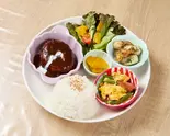 特製煮込みハンバーグプレート（Cafeゆいまーる）
