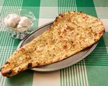 ガーリックナン Garlic Naan（PARIWAR江坂店）