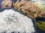 ご飯が止まらない!特製生姜焼き弁当!(摂津ふれあい弁当)