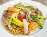 野菜たっぷり牛肉焼きそば（キムソンクアン）