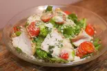 グリルチキンのオーガニックシーザーサラダ ハニーマスタードのシーザードレッシング Grilled chicken caesar salad（Big Smile Labo＆Catering 西荻窪店）