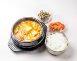 味噌チゲ弁当+(おかず4種類) (おかず4種類) 밥+된장찌개+반찬 4종류(ブジャポチャ)