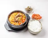 牛肉切り落としユッケジャン弁当+(おかず4種類) 밥+차돌육개장+반찬 4종류(ブジャポチャ)