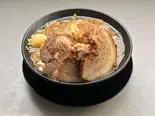 CRAZY PORK【炙り厚切豚3種の饗宴】（CRAZY PORK）