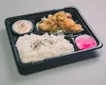 自家製!唐揚げ弁当(お弁当 ざき)