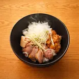 鶏三色丼（TOMORROW NEVER NOODLES）