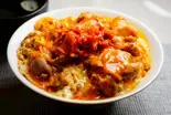 キムチの親子丼(鶏 80g)とお吸い物 Kimchi oyakodon (80g chicken) and soup（【出汁の親子丼】鶏ヶ屋(TORIGAYA)～月寒店～）