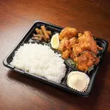 唐揚げ弁当（焼鳥なべちゃん新宿三丁目店）