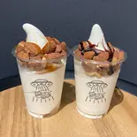 アーモンド兄弟セット(チョコモンドサン・キャラモンドサン)(夜アイス専門店 真夜中牧場 押上本店)