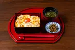 こだわり玉子のあご出汁親子重 Chicken & Egg Rice Box in Flying Fish Broth with Premium Egg(博多でべそ 品川フロントビル店)
