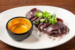 馬レバー刺し Horse Liver Sashimi(博多でべそ 品川フロントビル店)