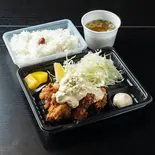 チキン南蛮風唐揚げ弁当 (唐揚4個+ごはん150g+味噌汁付き)（焼き鳥•からあげ専門店 ひさ家 大和田店）