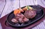 ハンバーグ・サイコロステーキ(ハンバーグ&バル Tokyo Juicy Grill ヨドバシAkiba店)