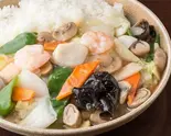 海鮮丼 (海鲜盖饭) Seafood Rice Bowl（チャイナ厨房小岩駅前店）