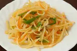 ジャガイモの冷菜(凉拌土豆丝) Shredded Potato（チャイナ厨房小岩駅前店）
