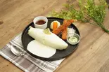 純白オムライス・海老フライセット(キッチン大宮マークイズみなとみらい店)