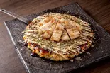[ 1番人気 ] 豚玉 Pork Okonomiyaki（鉄板居酒屋 粉武士）