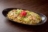 塩焼きそば(豚入り) Pork Salt Yakisoba（鉄板居酒屋 粉武士）