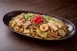 ミックス塩焼きそば Mixed Salt Yakisoba（鉄板居酒屋 粉武士）