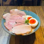 特製脳好クリーミーラーメン醤油 (電子レンジ対応)（うまそうなラーメン屋）