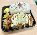 1キロメガ盛りチキン南蛮弁当 {ご飯600g 唐揚げ6個}（1キロメガ盛り唐揚げ弁当蒲田店）