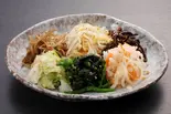 自家製 ナムル盛り合わせ Homemade Namul Platter（厳選和牛焼肉希魅亭）