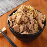 にんにく醤油豚丼肉大盛+濃厚!ちょいカレー付き(Hana Asian Dining & Bar)