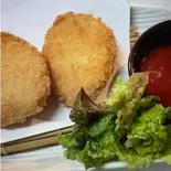 とろとろカニクリームコロッケ（魚とん）