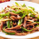 牛肉とピーマンの細切り炒め（満州園 新小岩店）