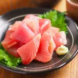特製醤油漬け！マグロのダイスカット50g（本気のねぎとろ市場 鬼塚 鶴見店）